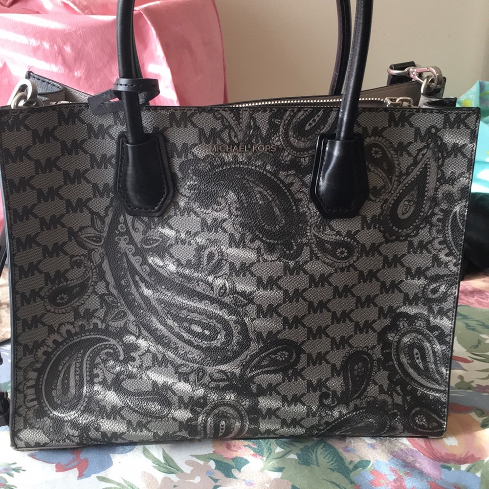 Micheal kores bag new heavy